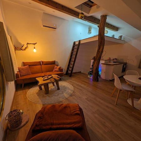 Casa Rosa, Un Petit Cocon Catalan Vila Ortaffa Exterior foto